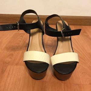 Black and White Open Toed Wedges